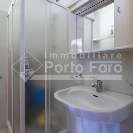 Casa de Férias Via Incrociatore Trieste 7 Sx - Spazioso Quadrilocale In Centro A *
