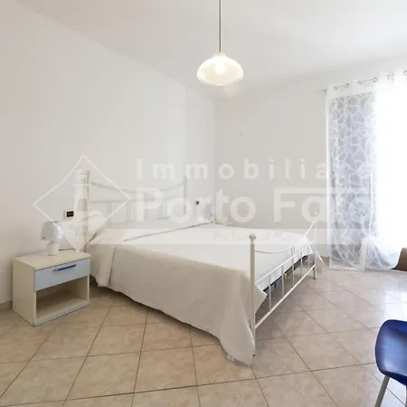Via Incrociatore Trieste 7 Sx - Spazioso Quadrilocale In Centro A * Palau