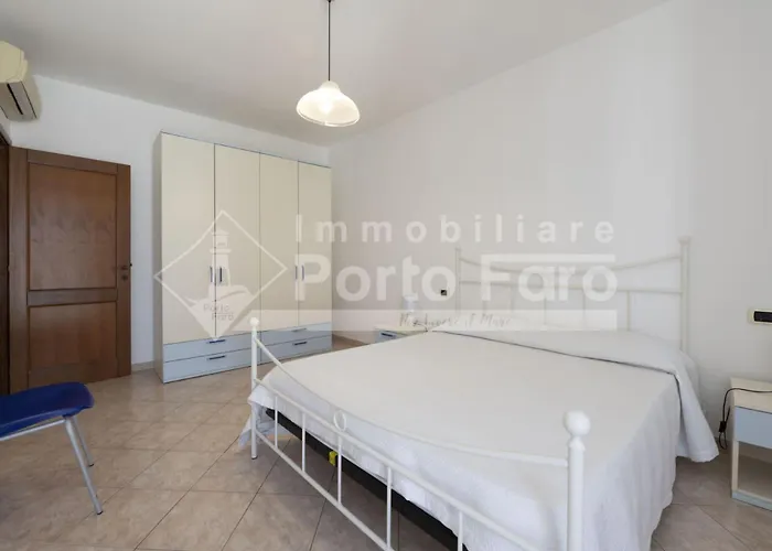 Via Incrociatore Trieste 7 Sx - Spazioso Quadrilocale In Centro A *